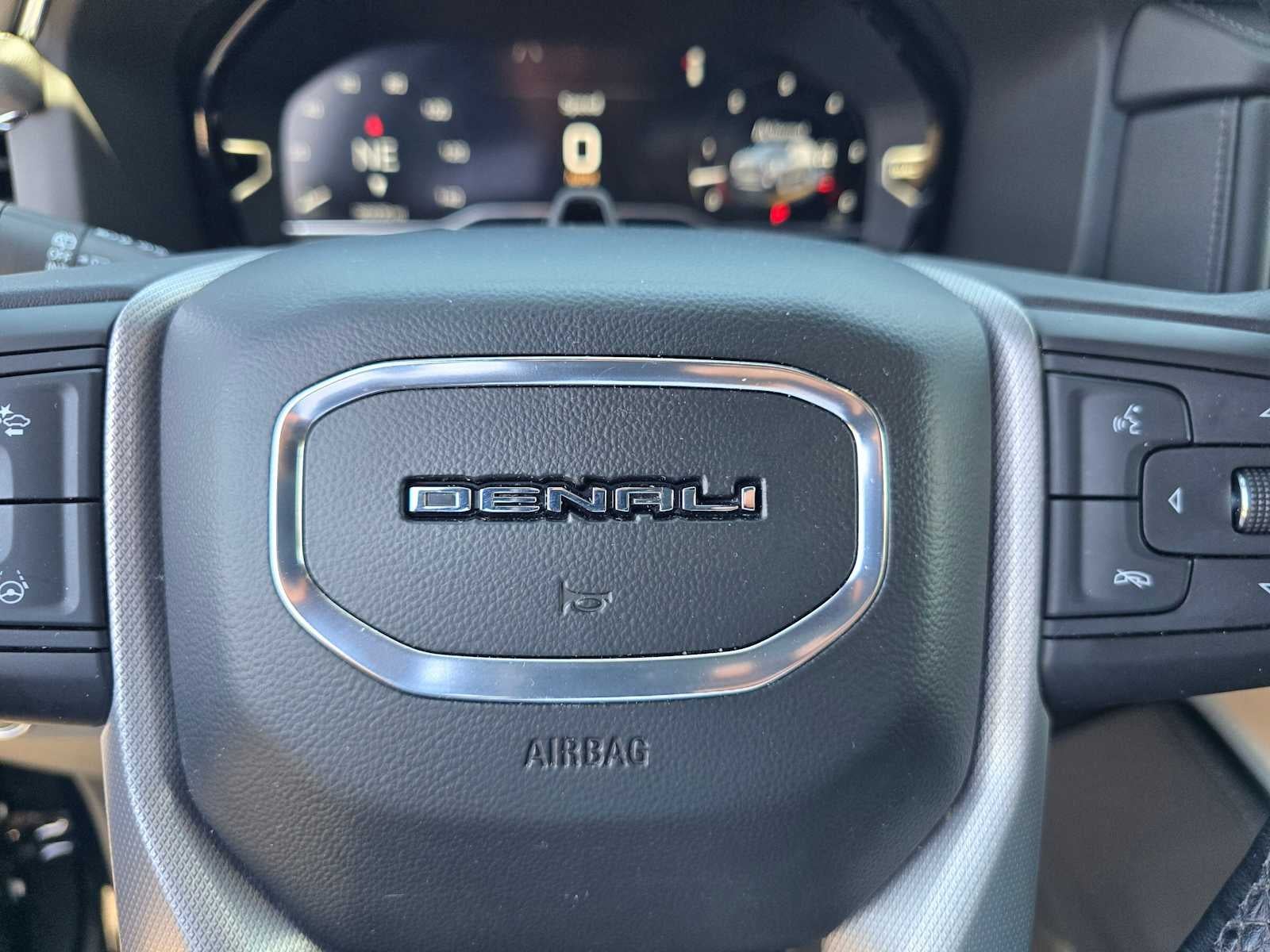 2023 GMC Yukon Denali Denali