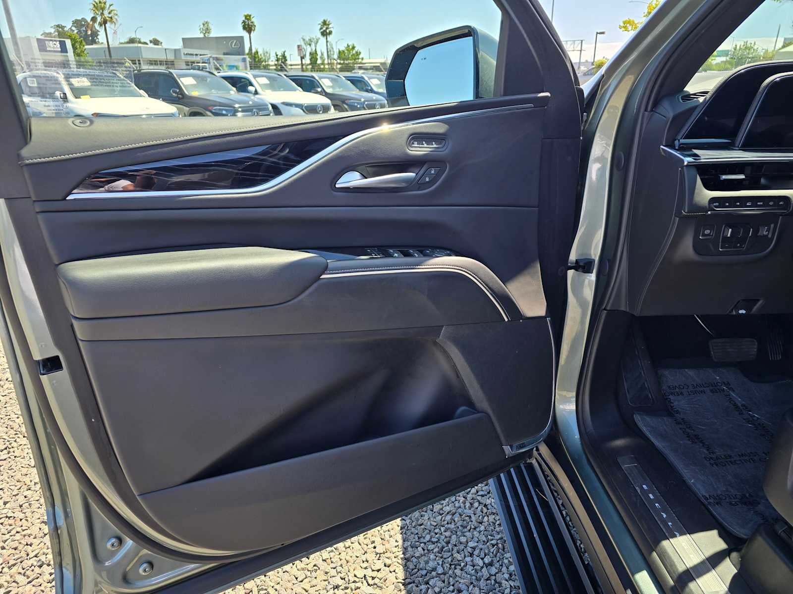 2023 Cadillac Escalade 4WD Sport