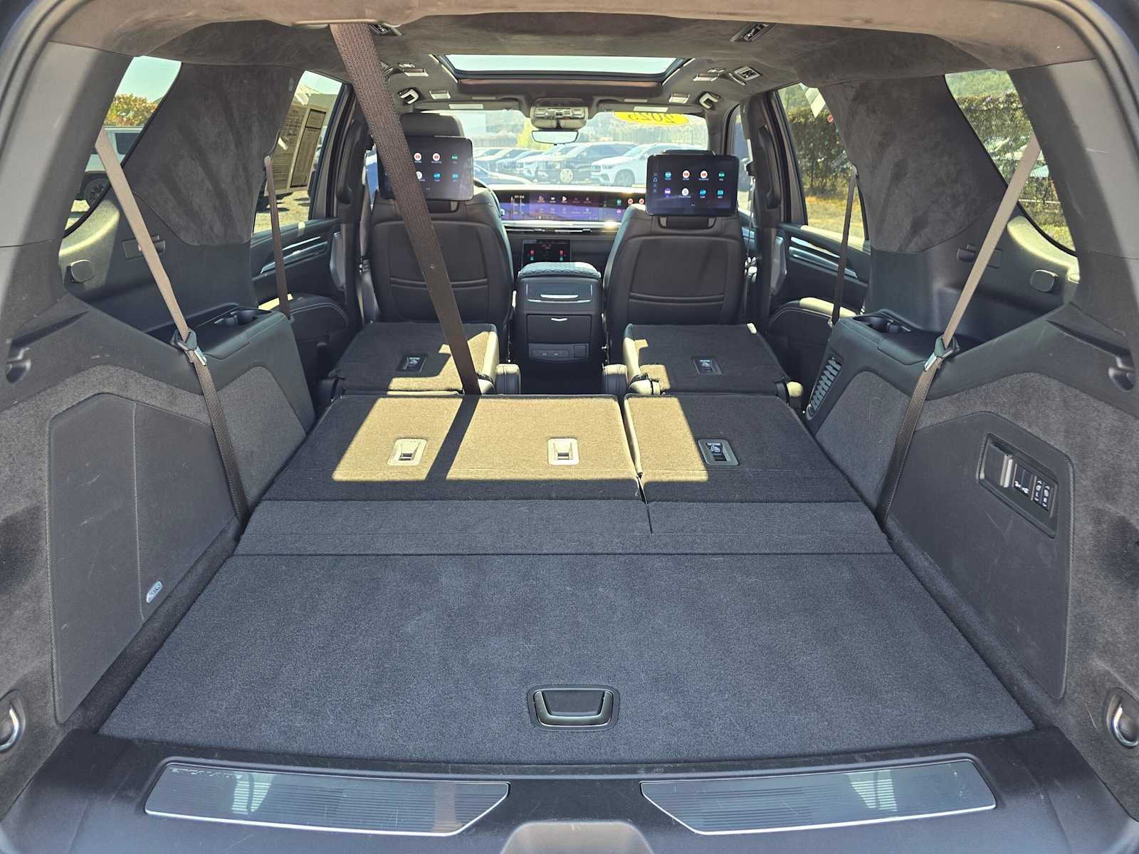 2025 Cadillac Escalade AWD V-Series