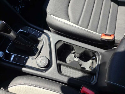 2025 Volkswagen Taos SEL