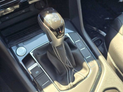 2025 Volkswagen Taos SEL