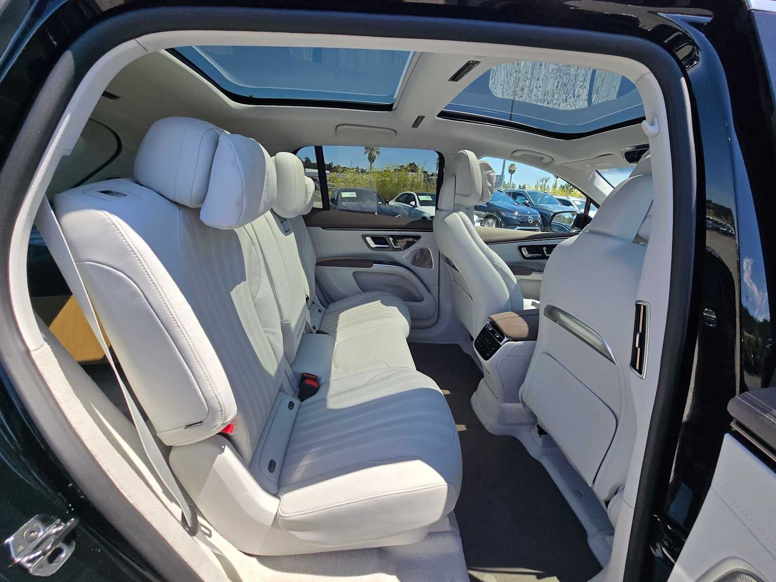 2026 Mercedes-Benz EQS 400 4MATIC® SUV