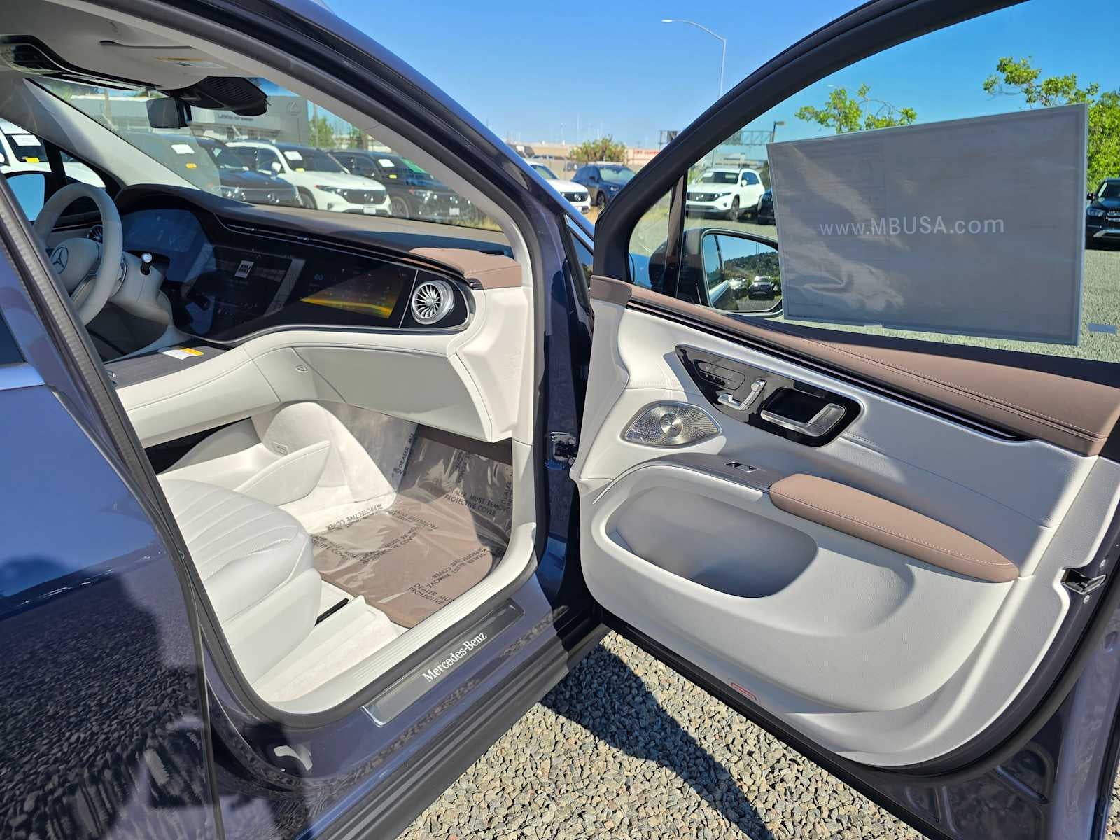 2026 Mercedes-Benz EQS 400 4MATIC® SUV