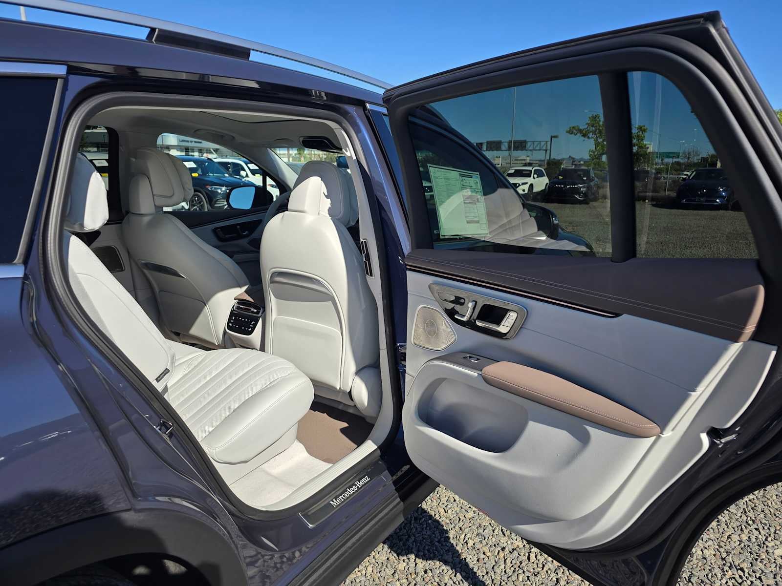 2026 Mercedes-Benz EQS 400 4MATIC® SUV