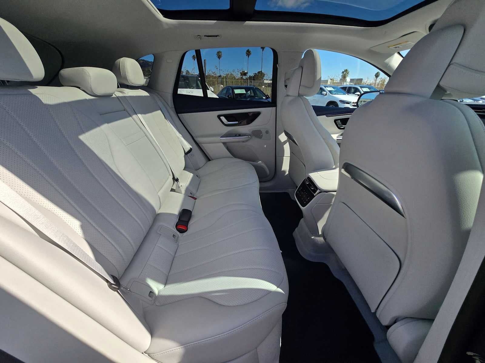 2027 Mercedes-Benz EQE 320 4MATIC® SUV