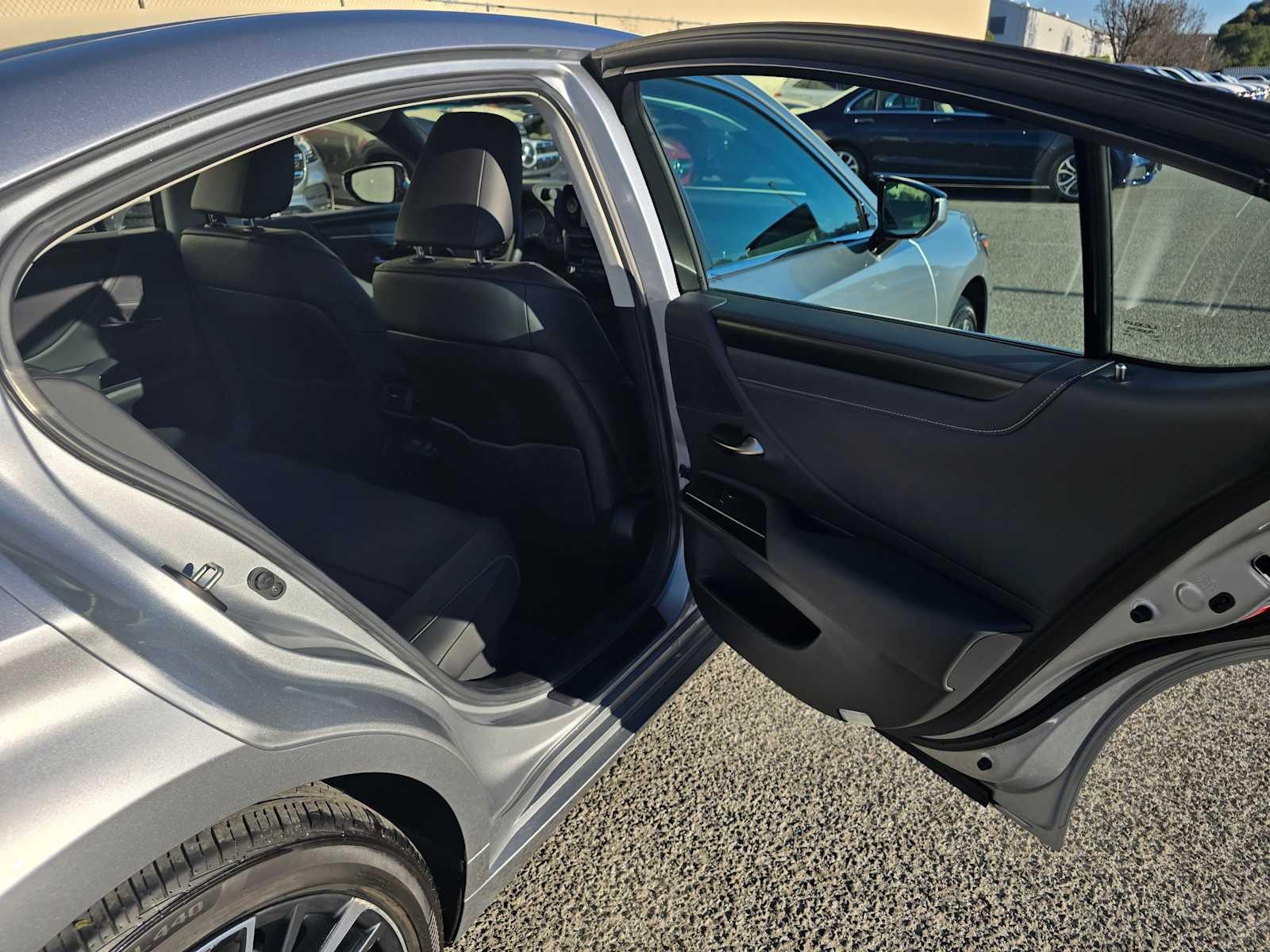 2025 Lexus ES ES 300h