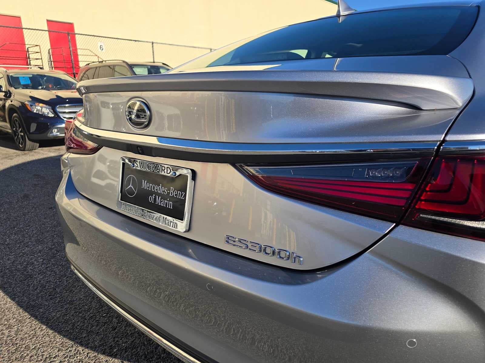 2025 Lexus ES ES 300h