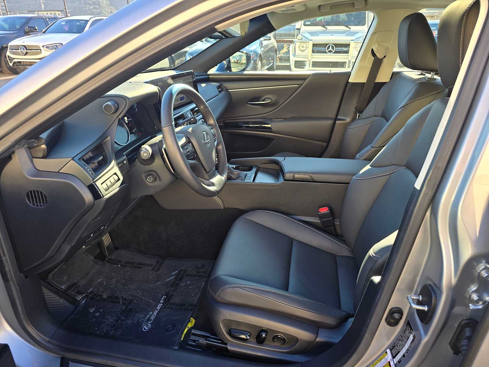 2025 Lexus ES ES 300h