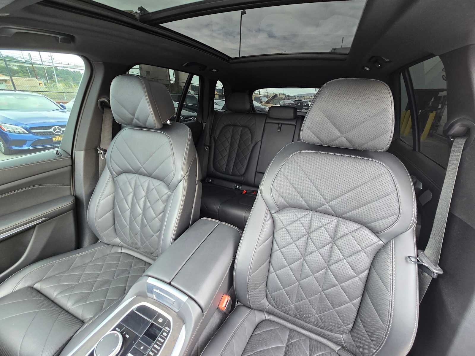 2025 BMW X5 xDrive40i xDrive40i