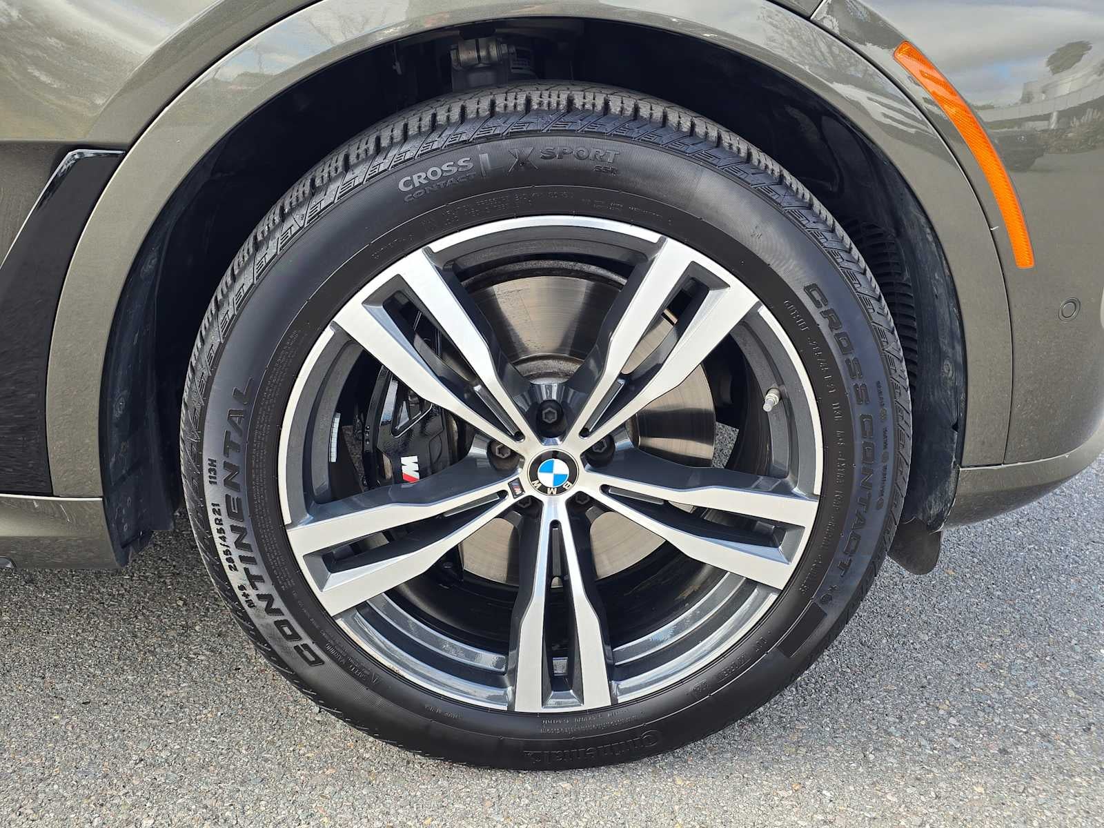 2025 BMW X7 M60i M60i