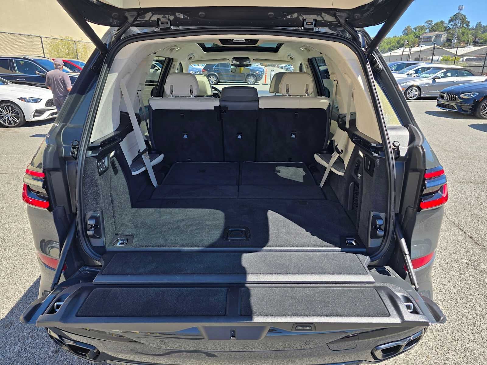 2024 BMW X7 M60i M60i