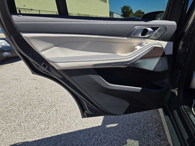 2024 BMW X7 M60i M60i