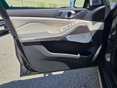 2024 BMW X7 M60i M60i