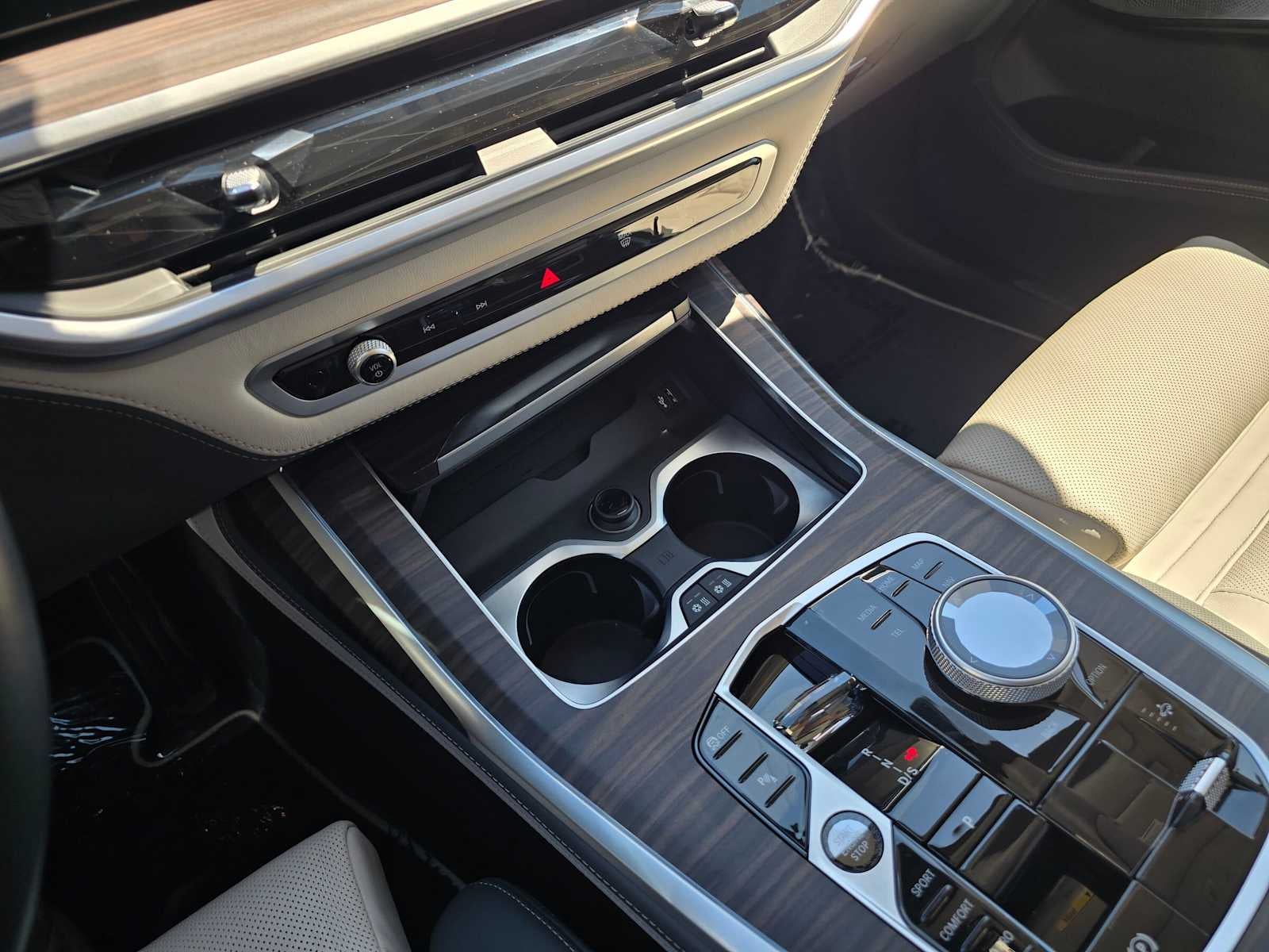 2024 BMW X7 M60i M60i
