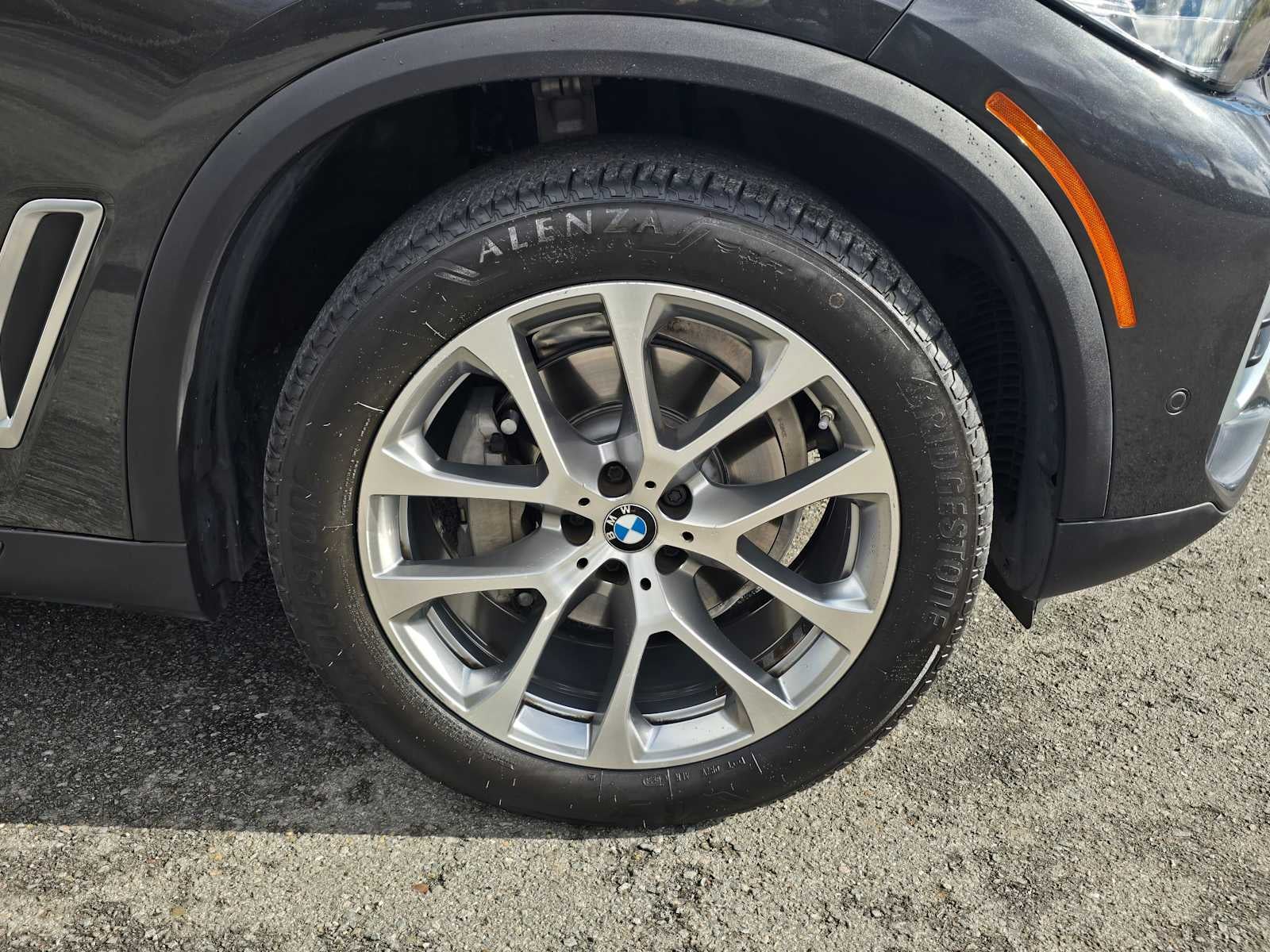 2023 BMW X5 xDrive40i xDrive40i