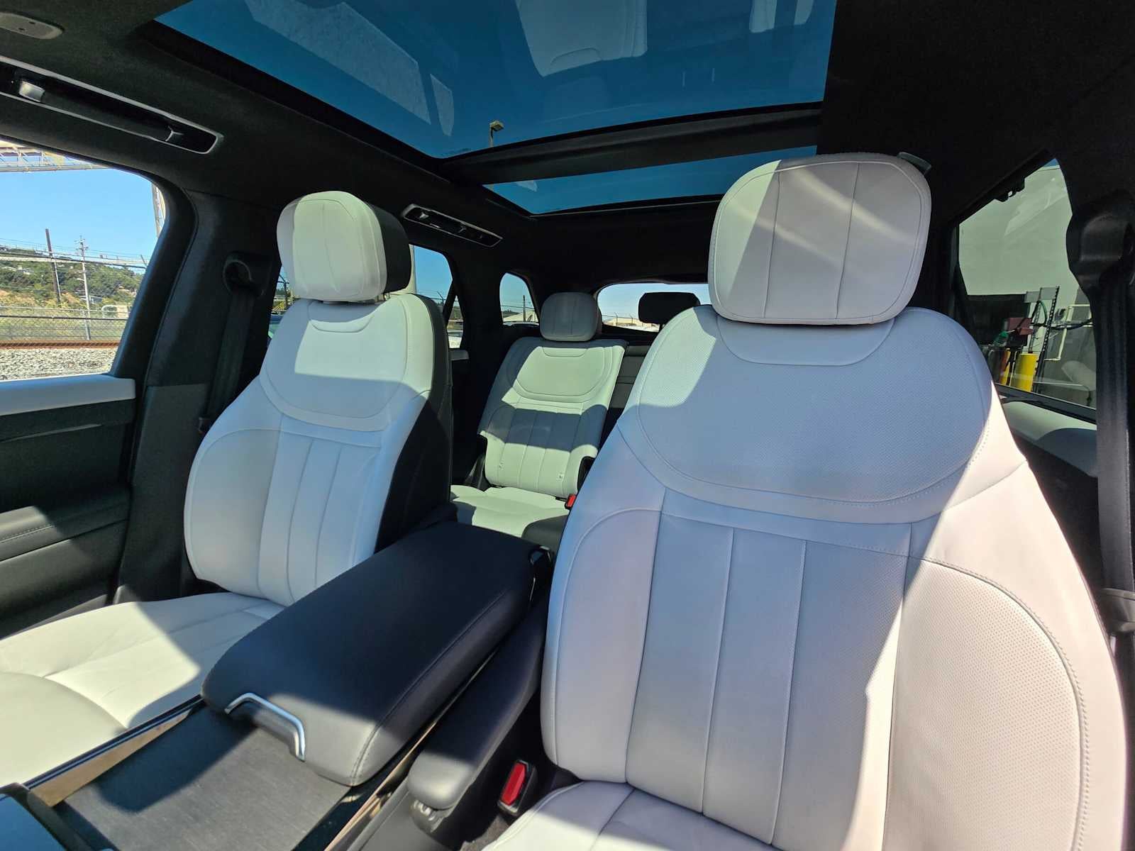 2025 Land Rover Range Rover Sport Autobiography