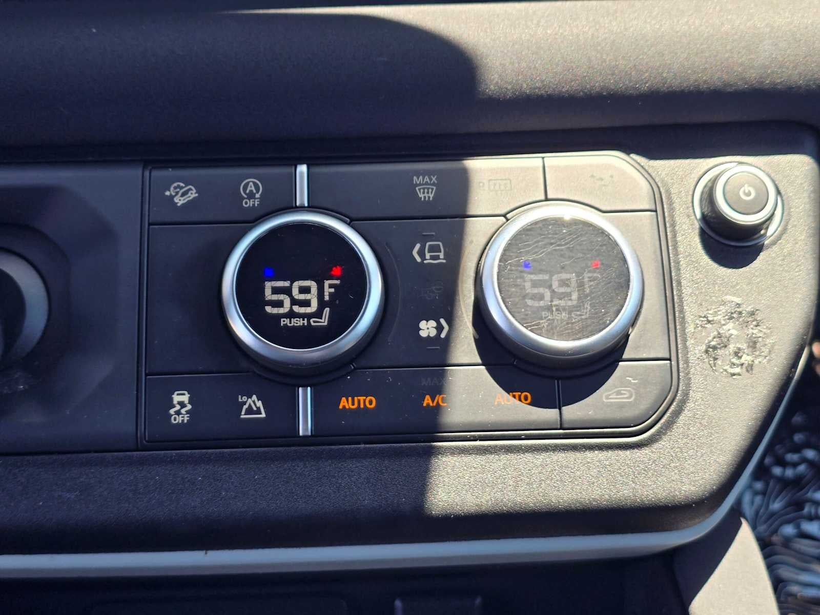 2023 Land Rover Defender X-Dynamic SE