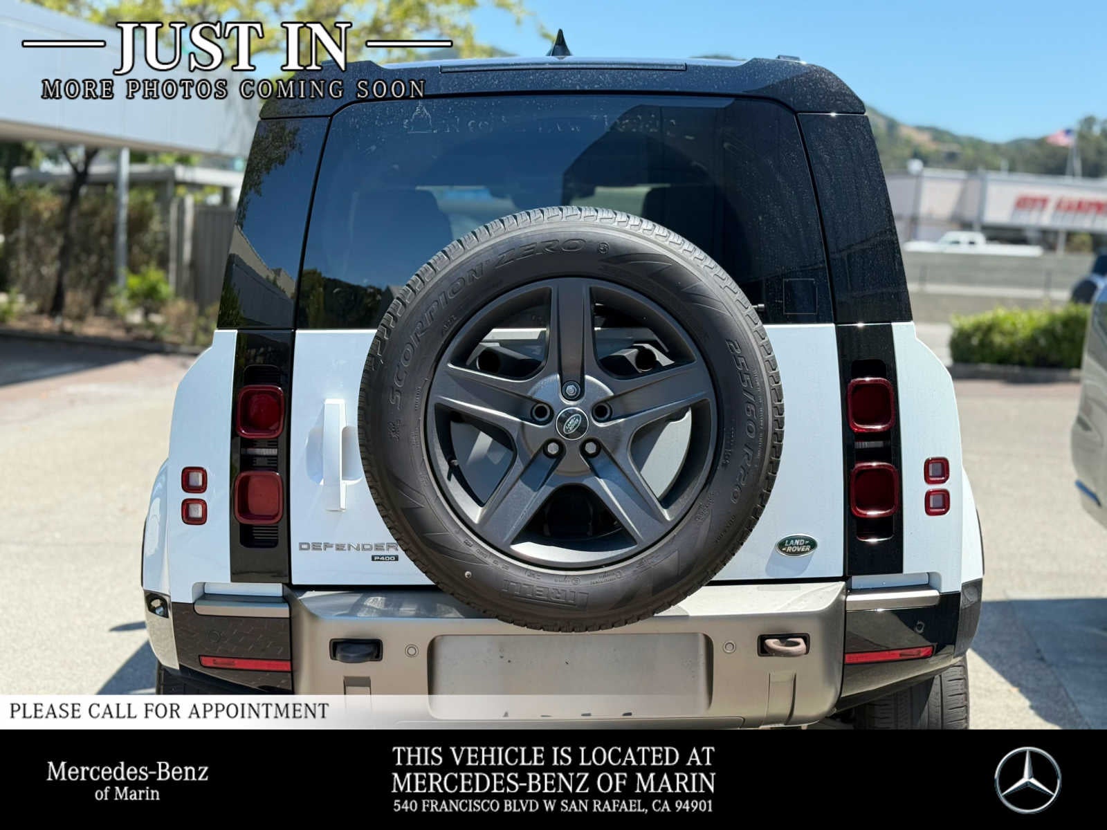 2023 Land Rover Defender X-Dynamic SE