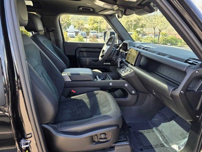 2024 Land Rover Defender V8