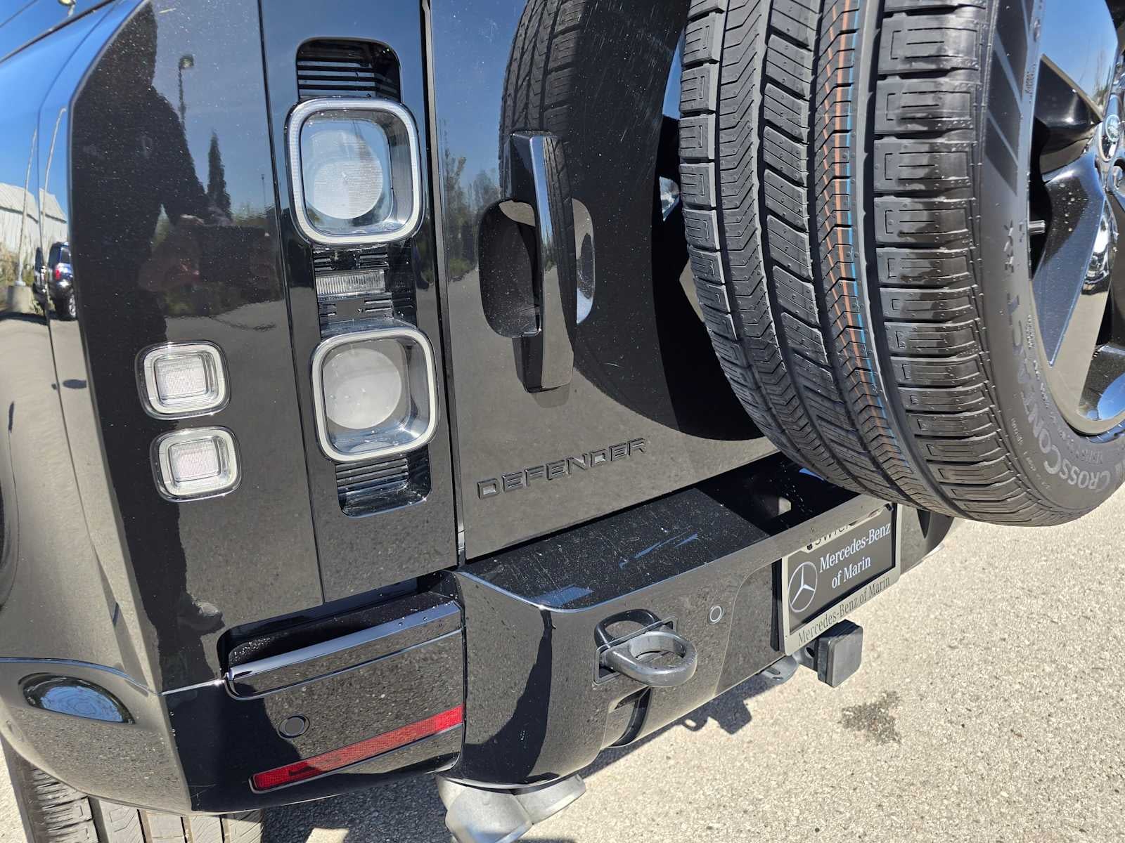 2024 Land Rover Defender V8