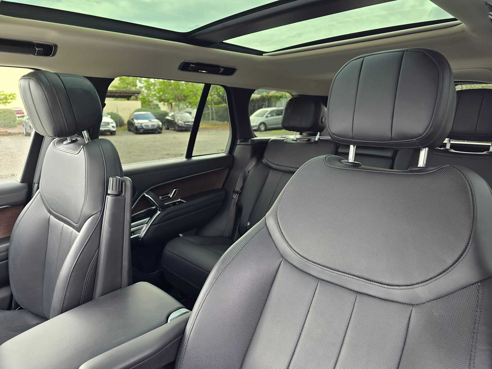 2023 Land Rover Range Rover SE