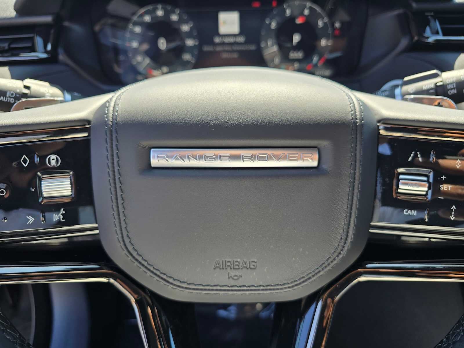 2025 Land Rover Range Rover Velar Dynamic SE