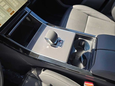 2025 Land Rover Range Rover Velar Dynamic SE