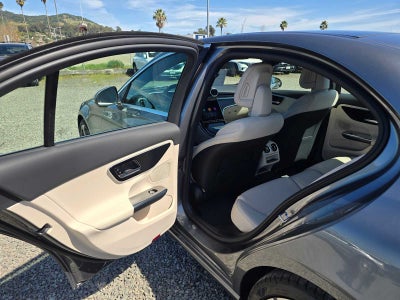 2026 Mercedes-Benz C 300 C 300