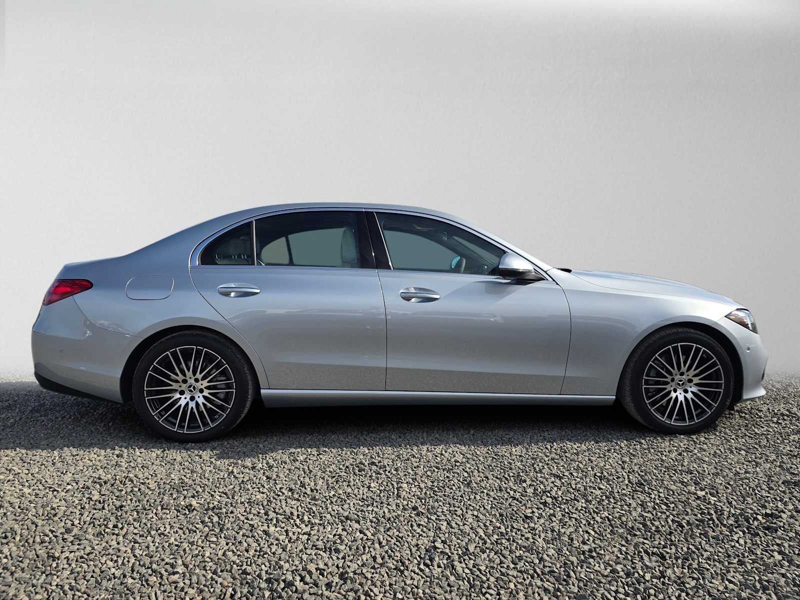 2027 Mercedes-Benz C 300 Sedan
