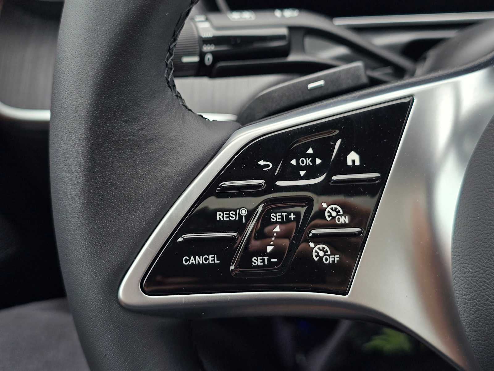 2026 Mercedes-Benz C 300 C 300