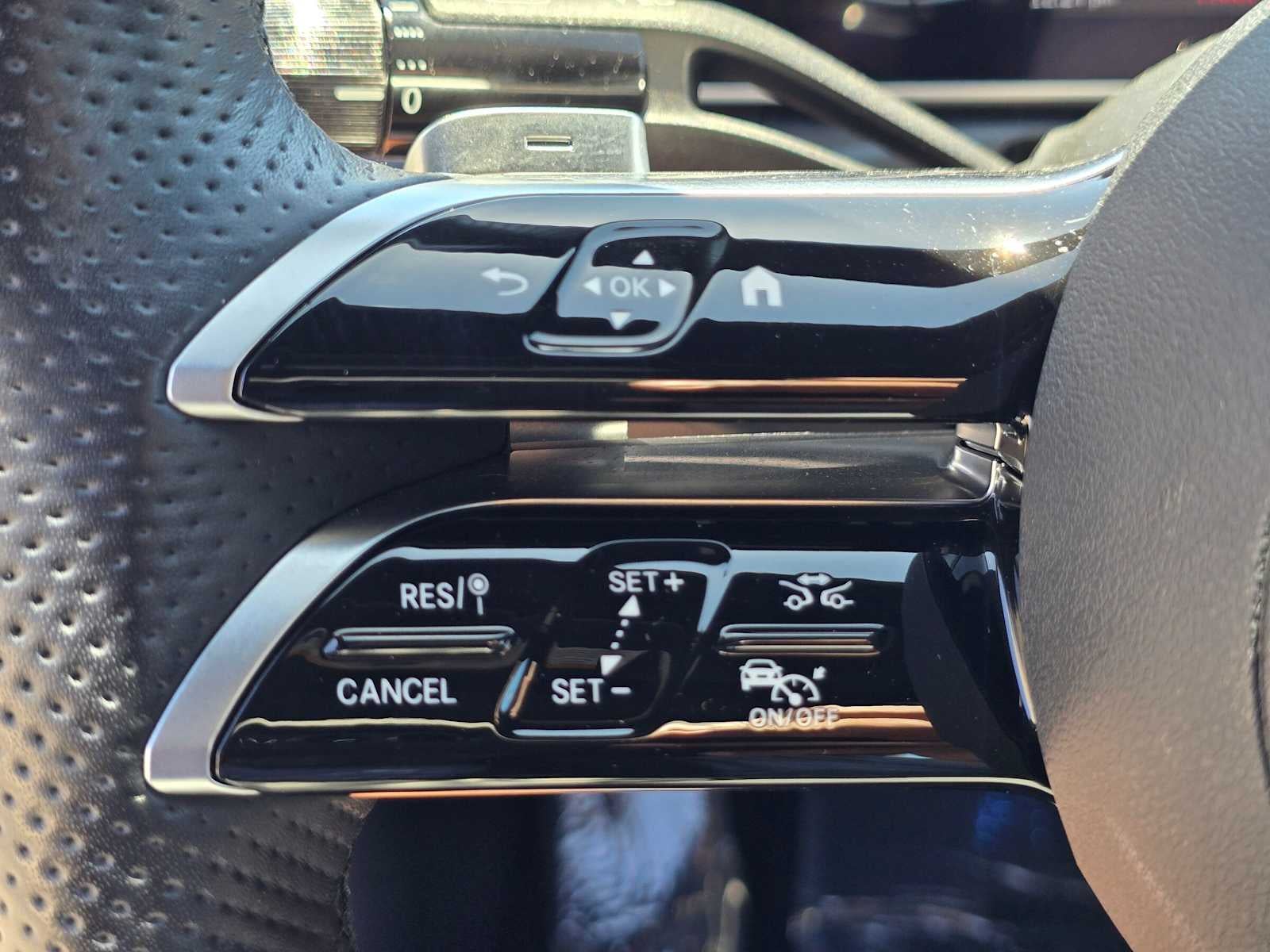 2025 Mercedes-Benz C 300 4MATIC® Sedan