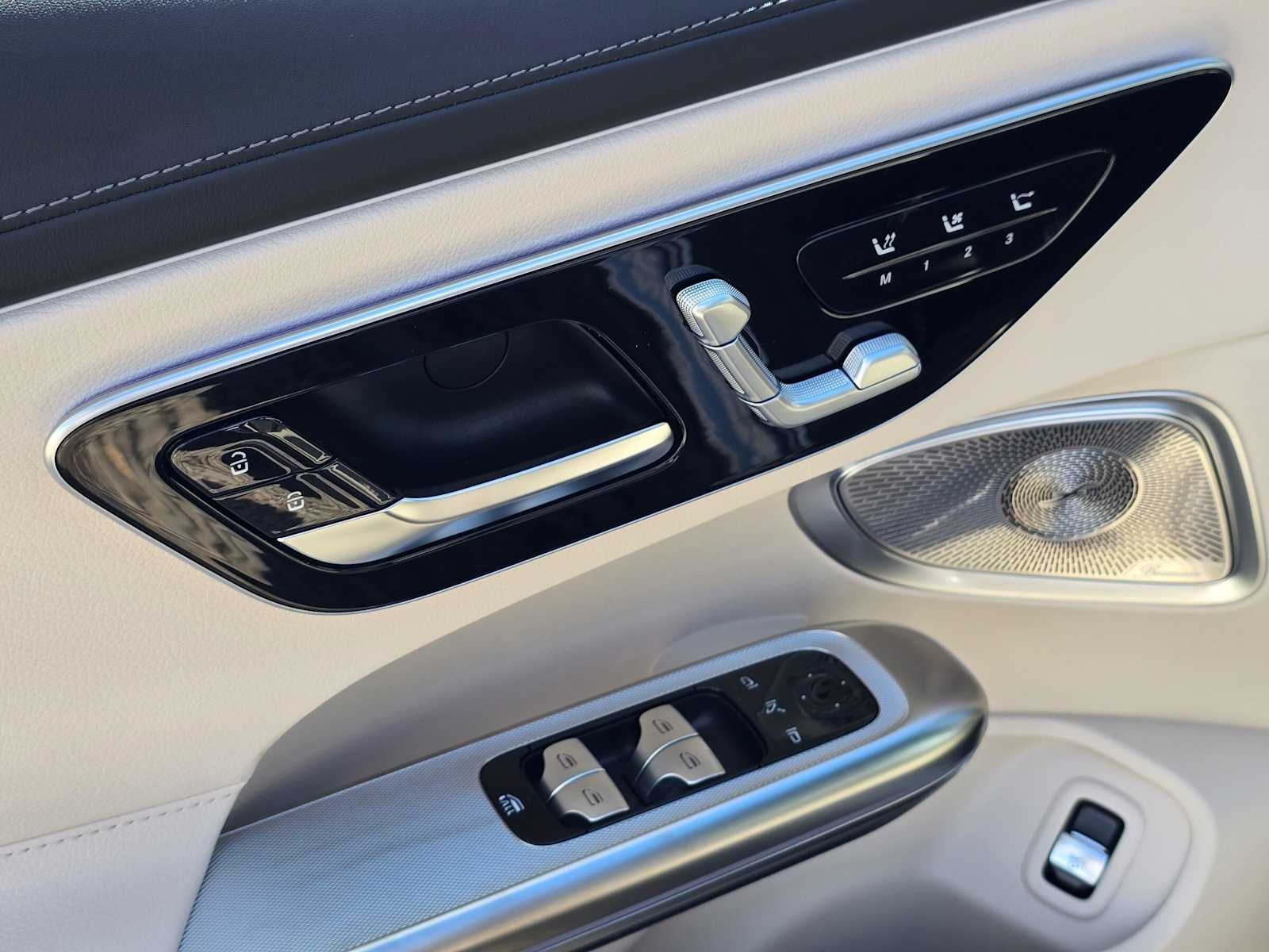 2027 Mercedes-Benz AMG® CLE 53 4MATIC®+ Cabriolet