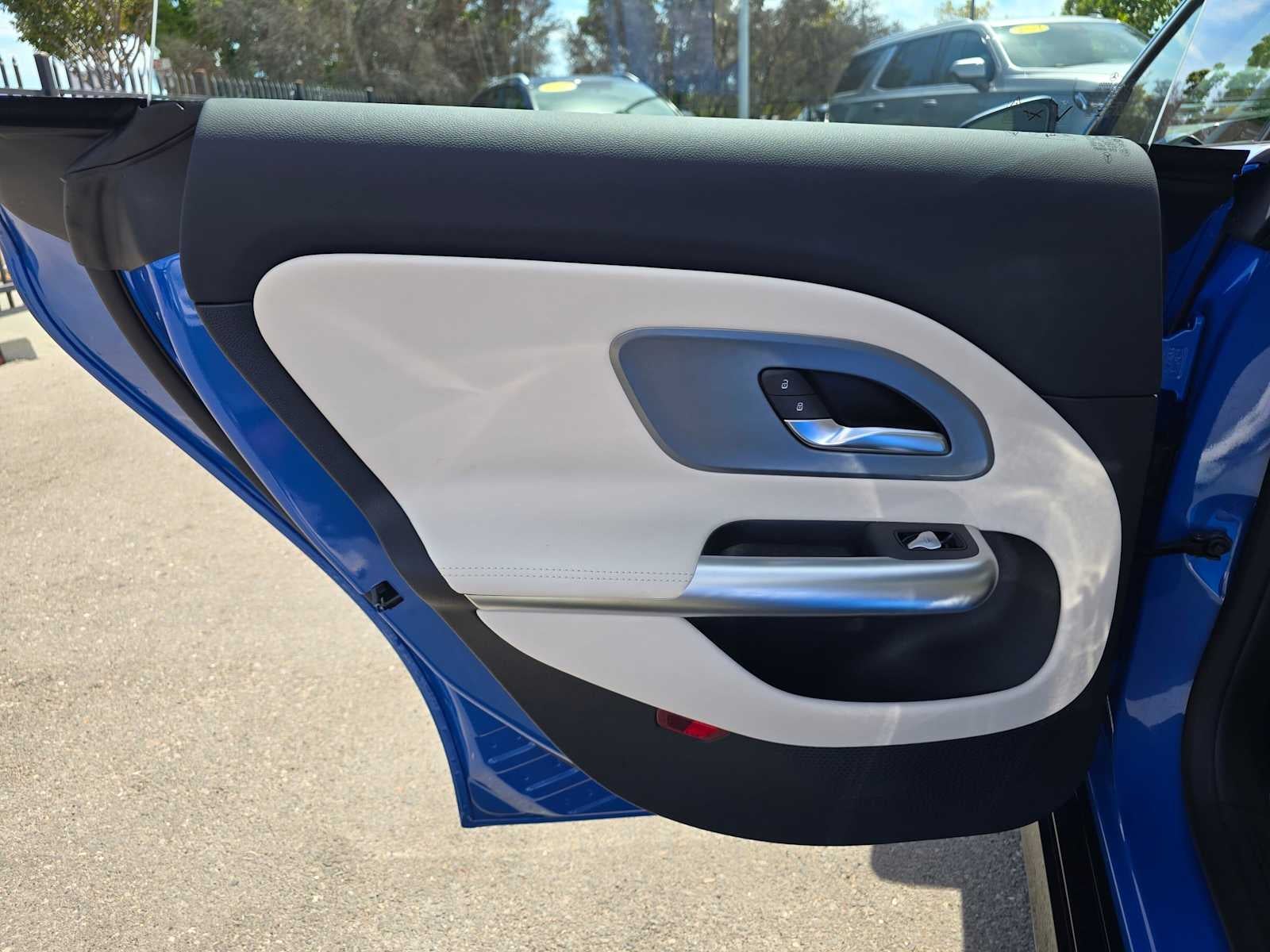 2027 Mercedes-Benz CLA 220 Hybrid FWD