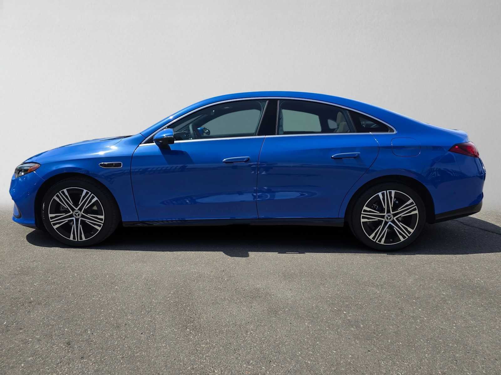 2027 Mercedes-Benz CLA 220 Hybrid FWD