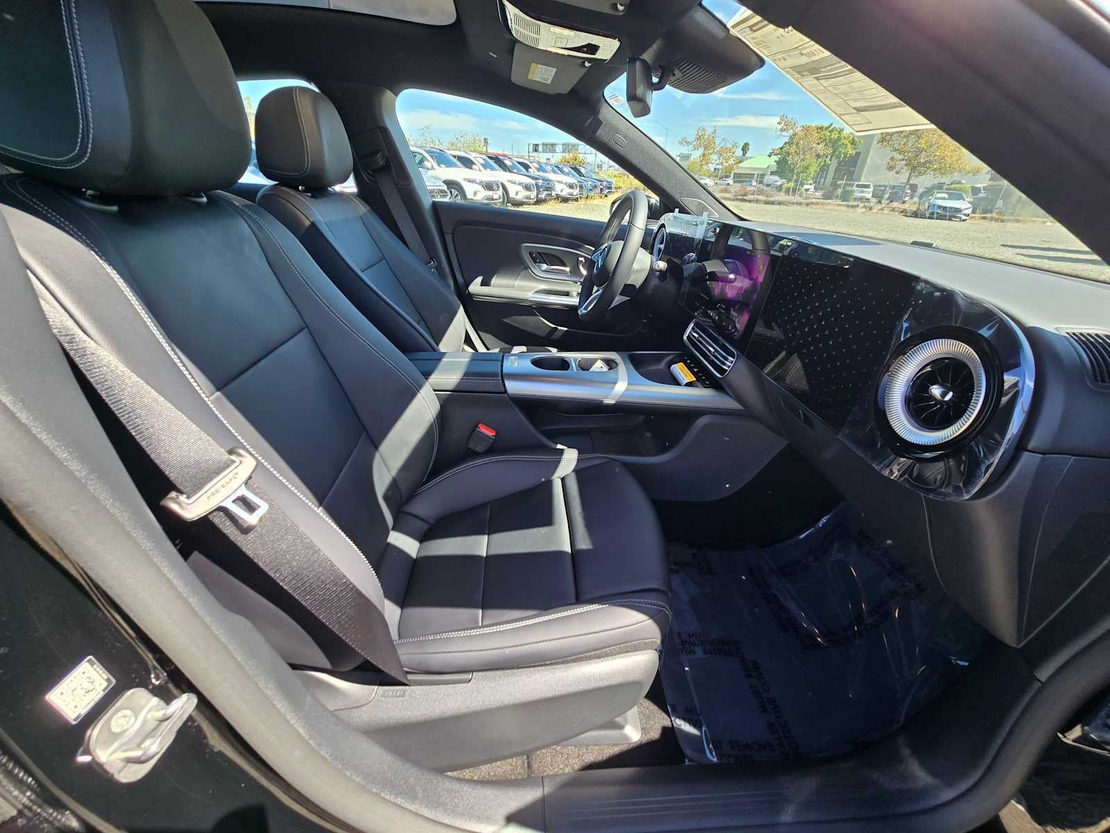 2027 Mercedes-Benz CLA 220 Hybrid FWD
