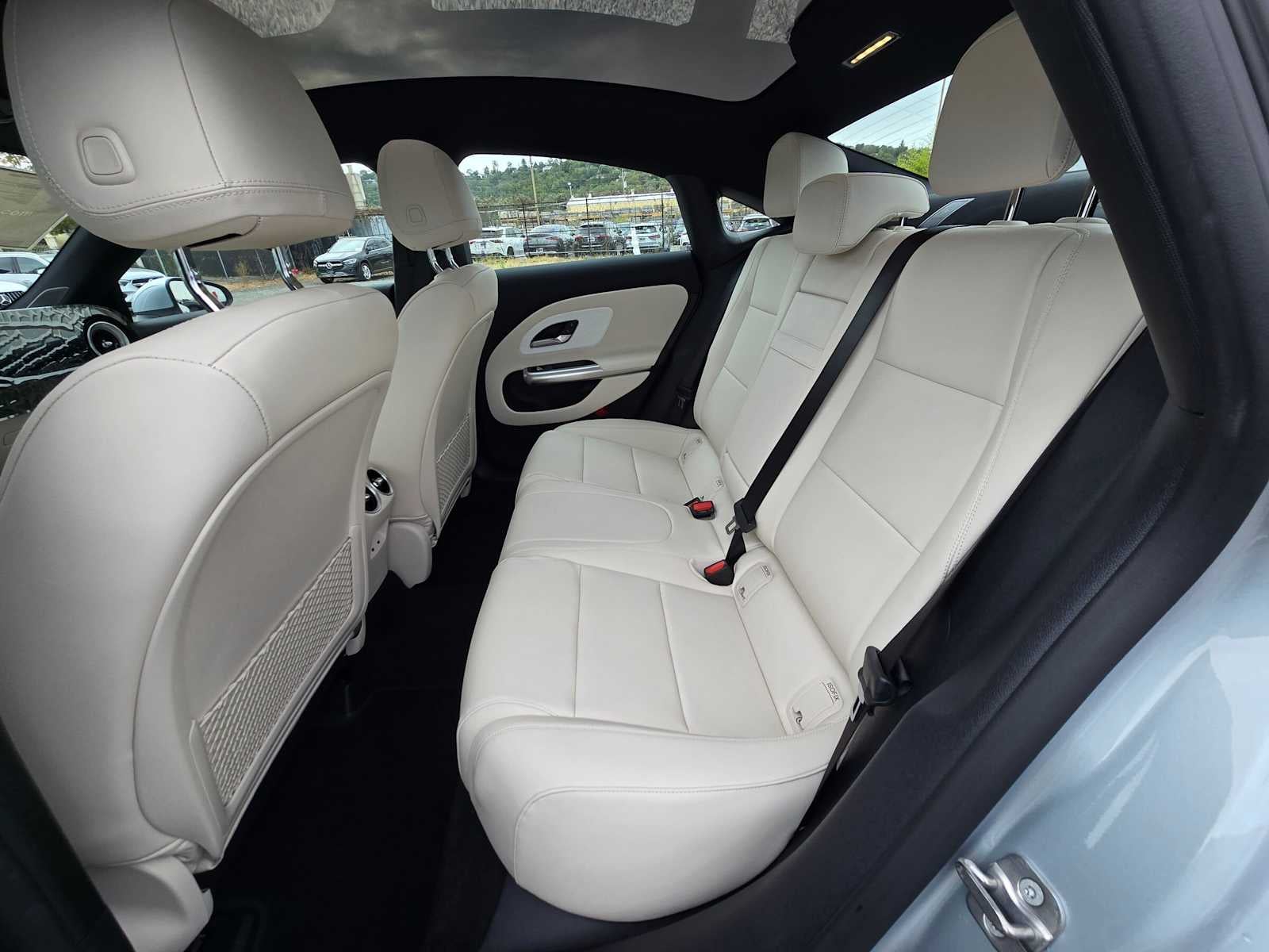 2027 Mercedes-Benz CLA 220 Hybrid FWD