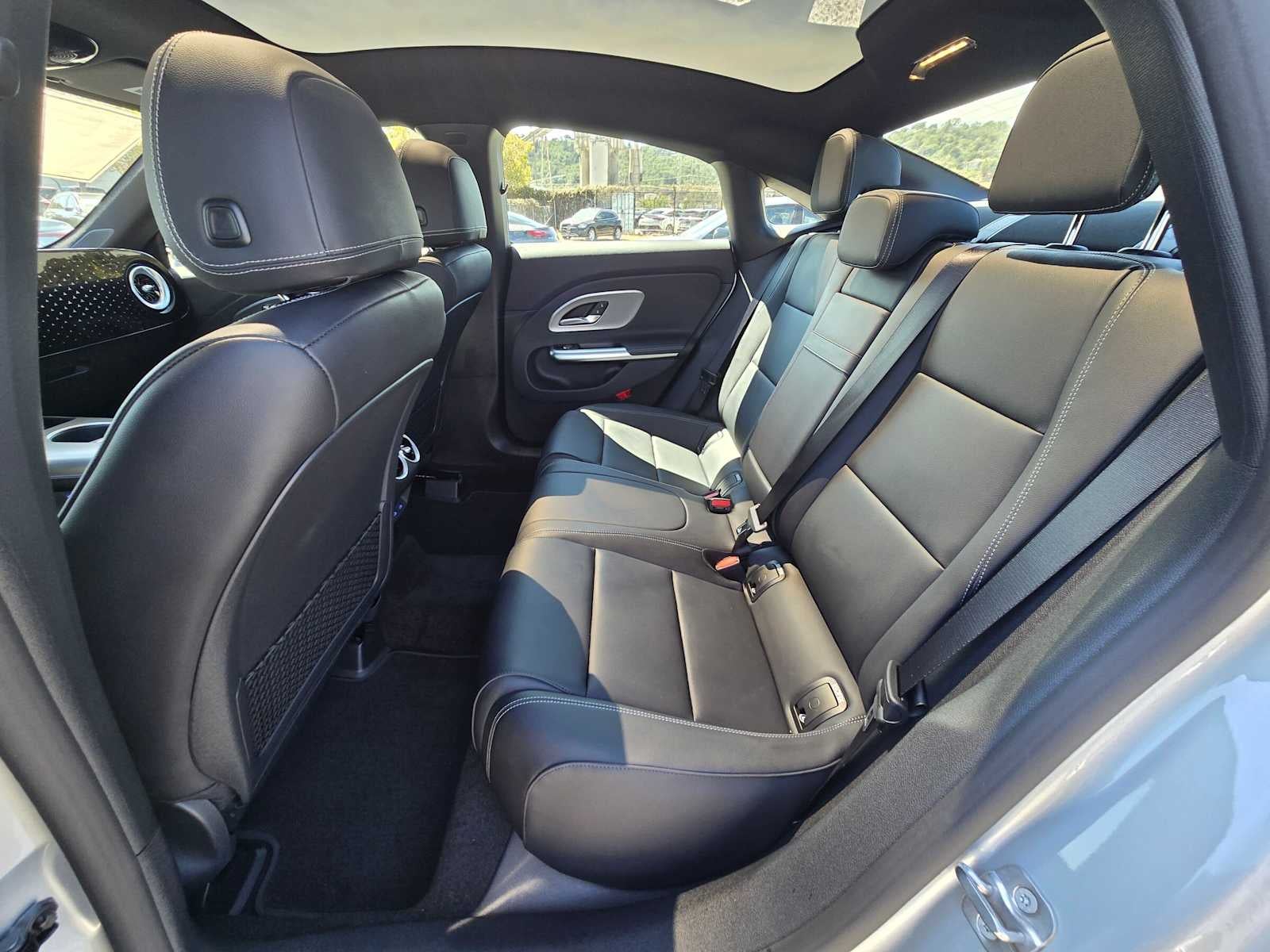 2027 Mercedes-Benz CLA 220 Hybrid FWD