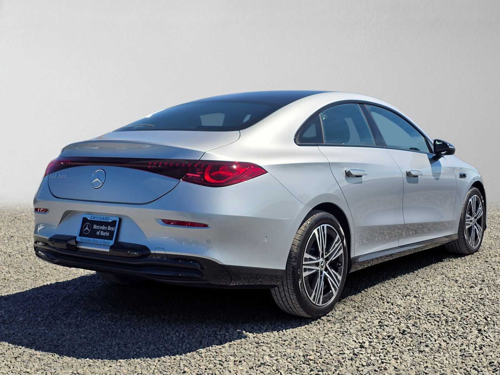 2027 Mercedes-Benz CLA 220 Hybrid FWD
