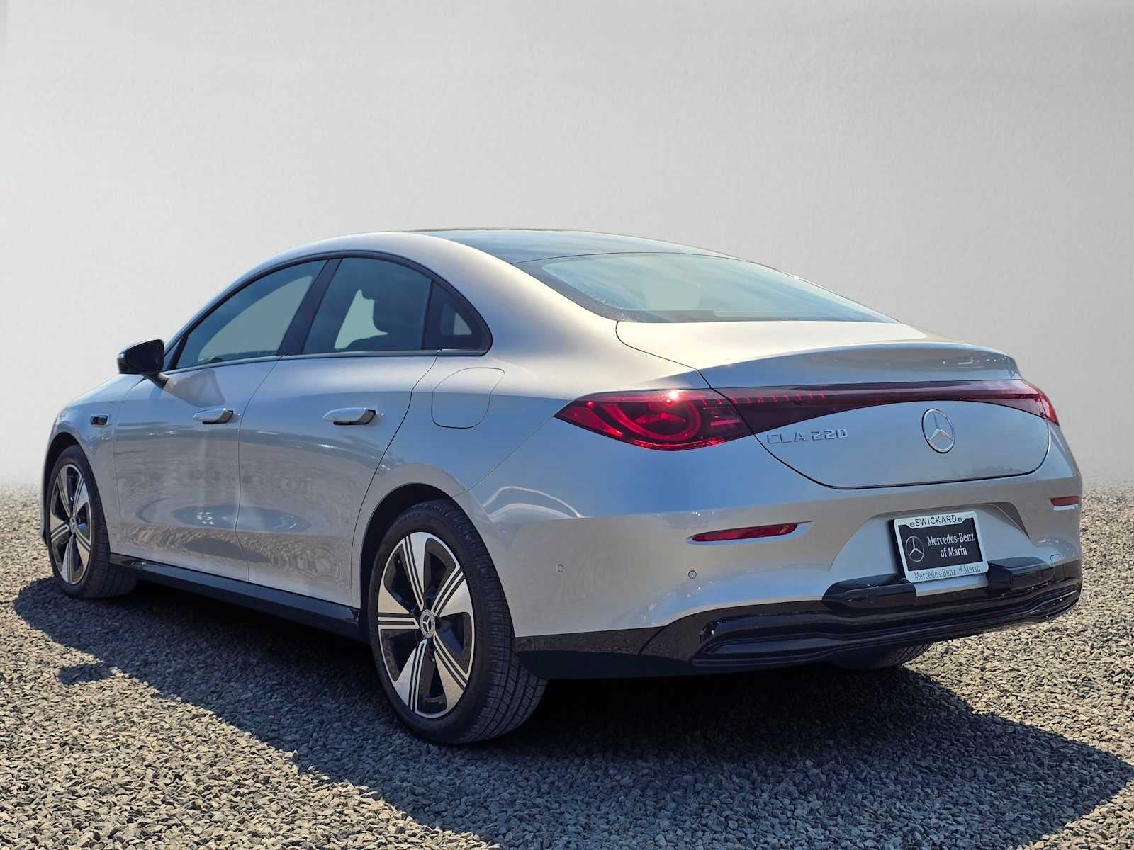 2027 Mercedes-Benz CLA 220 Hybrid FWD