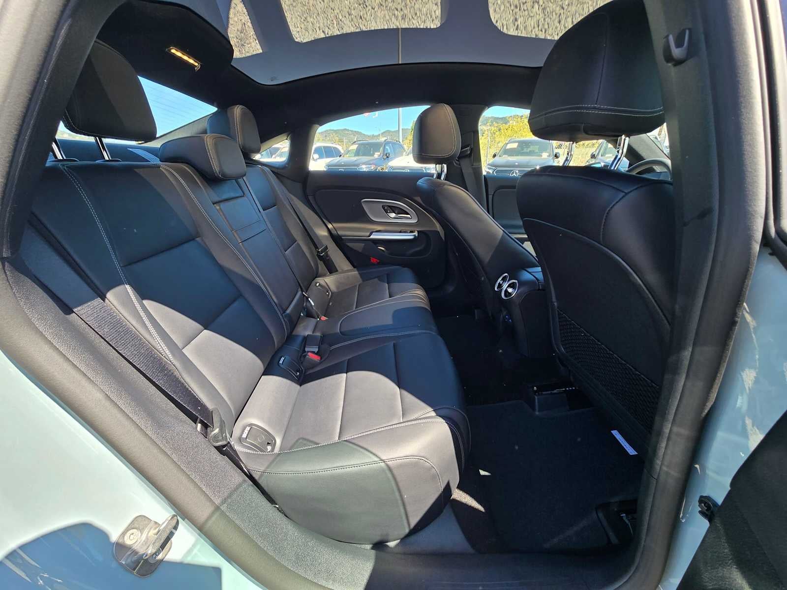 2027 Mercedes-Benz CLA 220 Hybrid FWD
