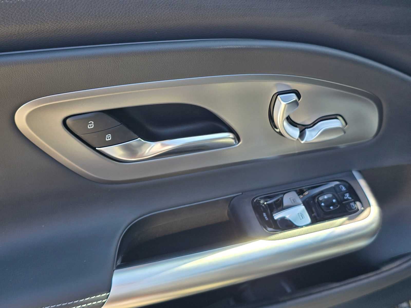 2027 Mercedes-Benz CLA 220 Hybrid FWD