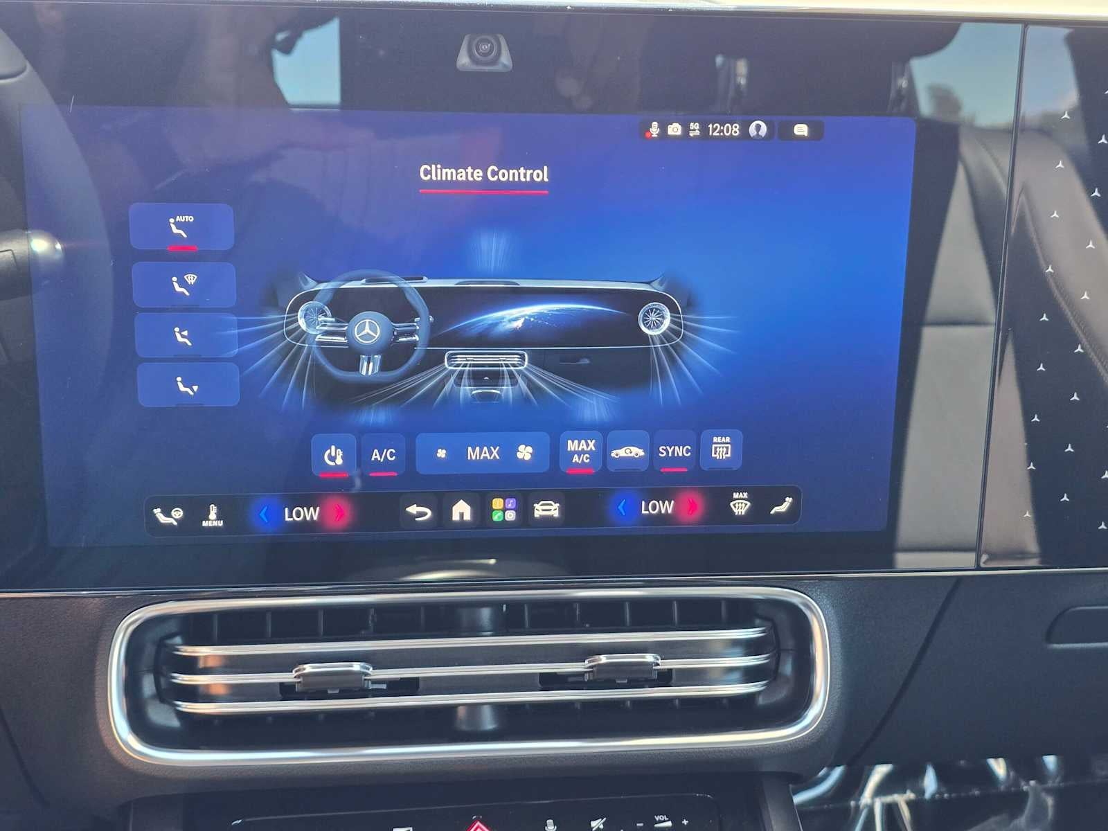 2027 Mercedes-Benz CLA 220 Hybrid FWD