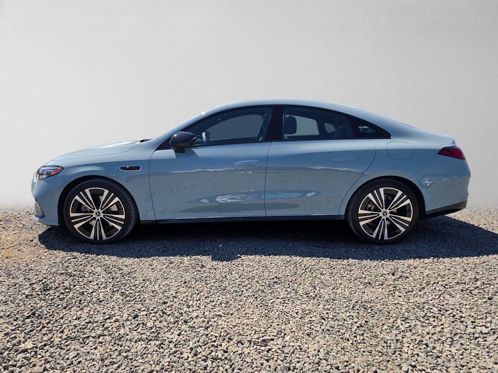 2027 Mercedes-Benz CLA 220 Hybrid FWD