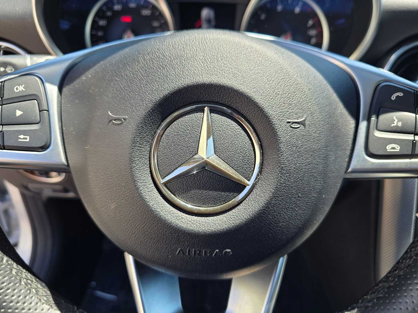 2020 Mercedes-Benz SLC 300 Roadster