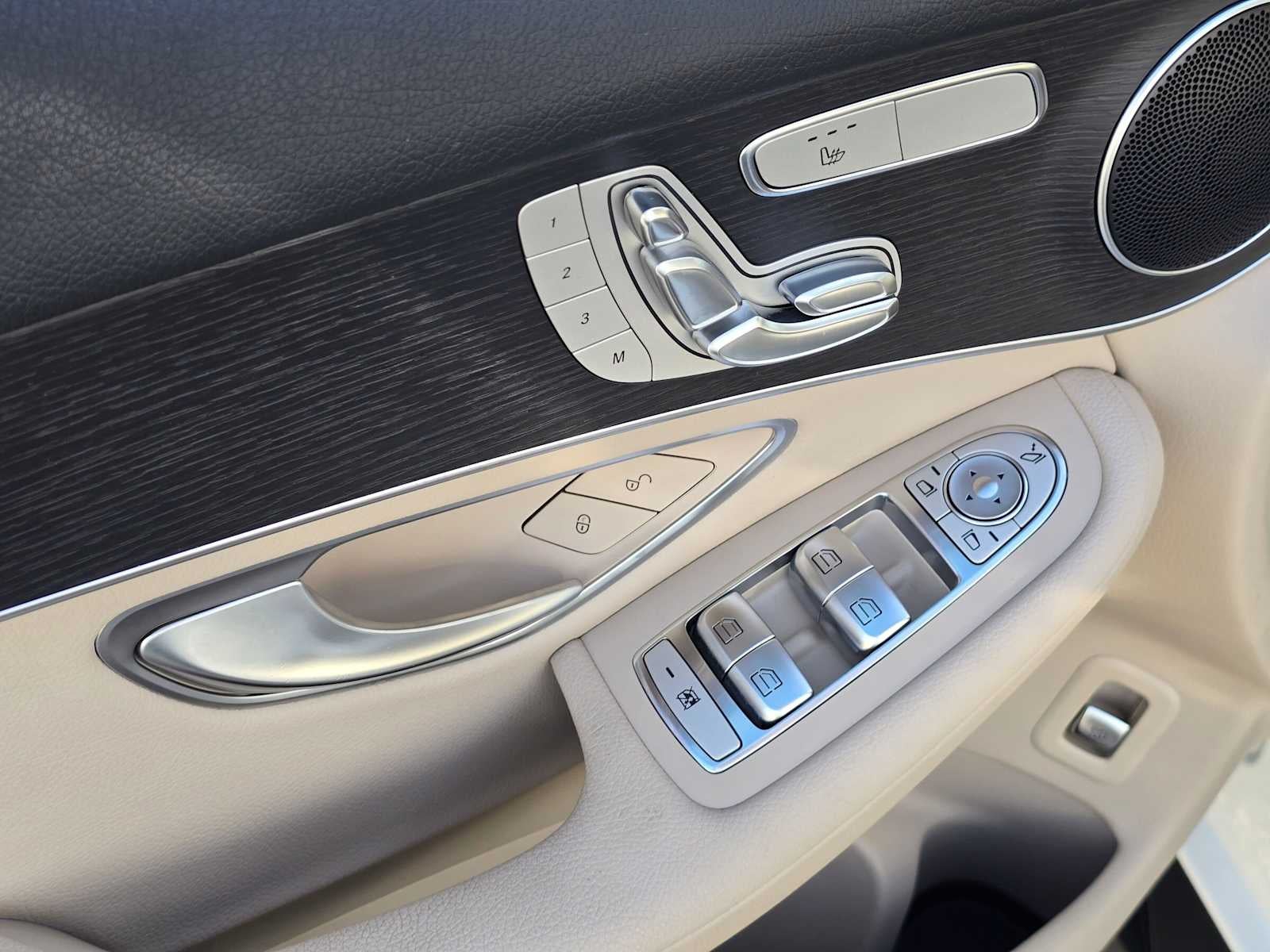 2021 Mercedes-Benz GLC 300 SUV