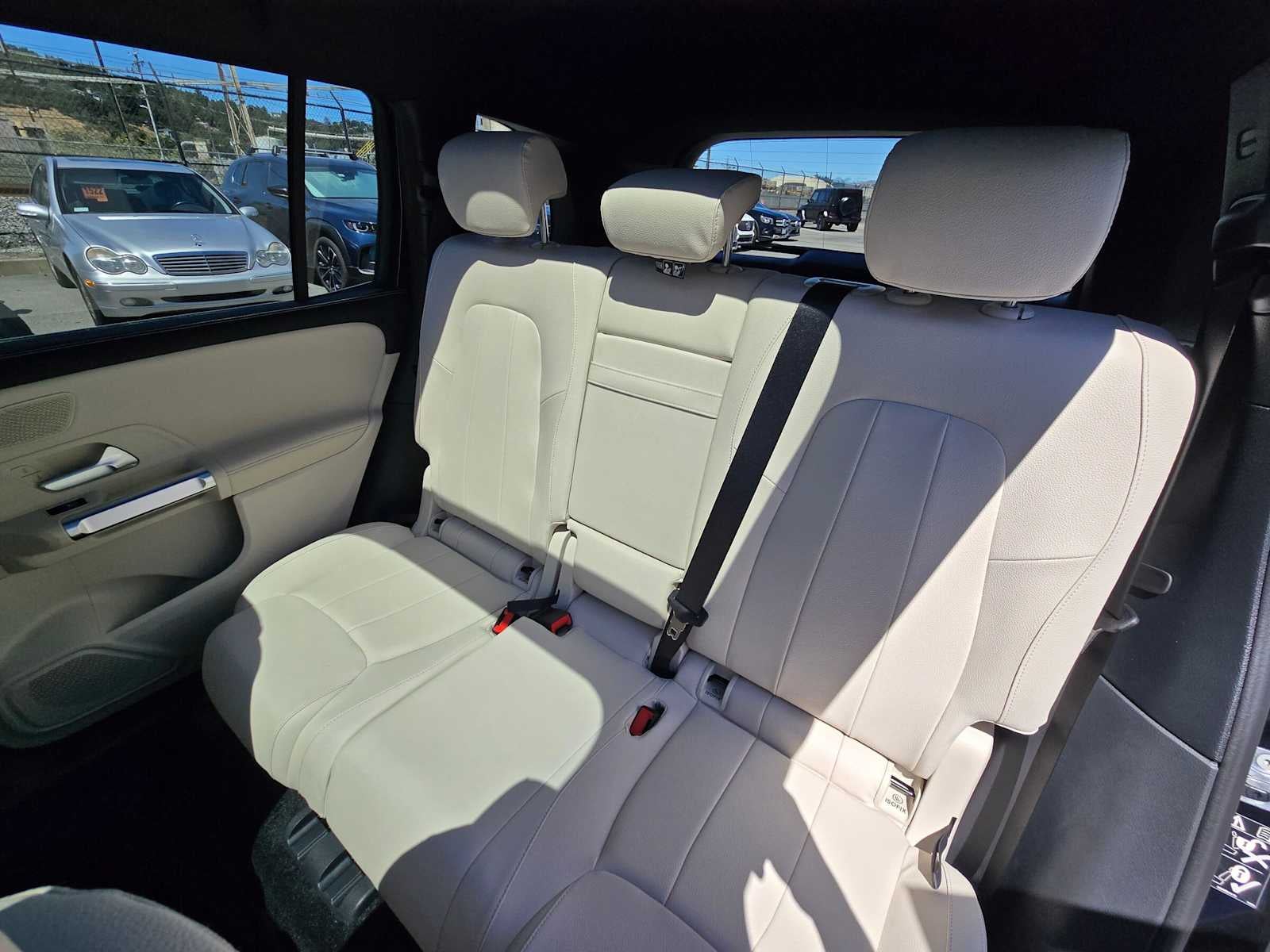 2026 Mercedes-Benz GLB 250 SUV