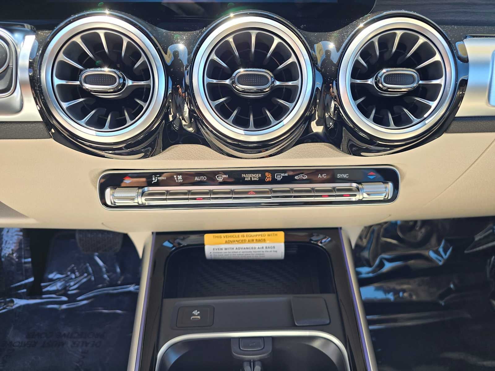 2026 Mercedes-Benz GLB 250 SUV