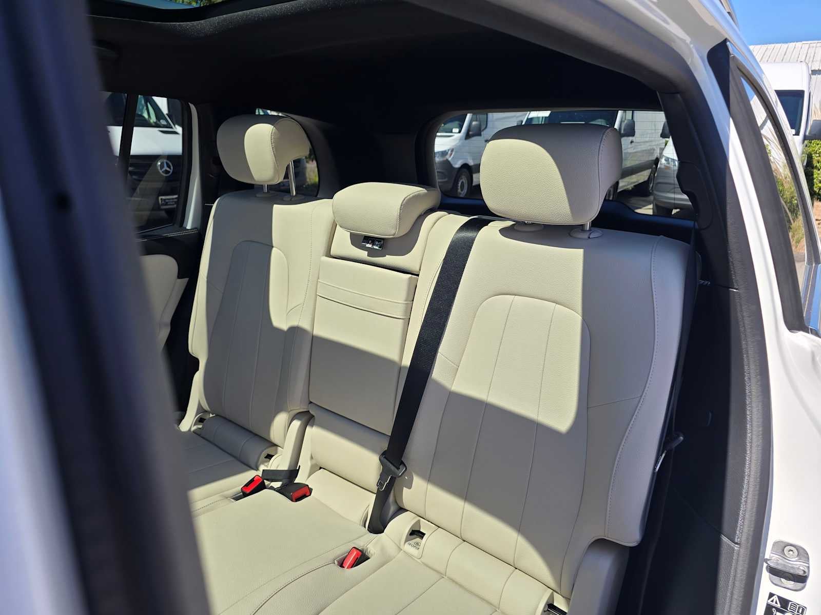 2026 Mercedes-Benz GLB 250 SUV