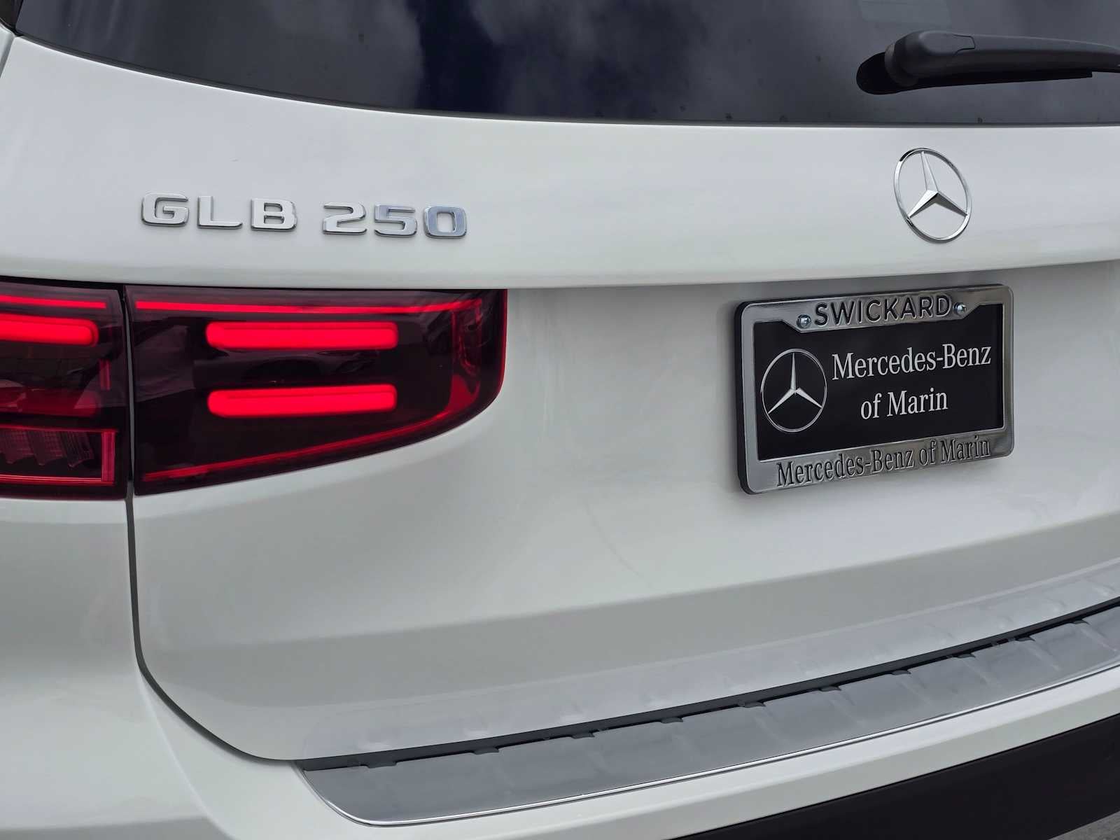 2026 Mercedes-Benz GLB 250 SUV