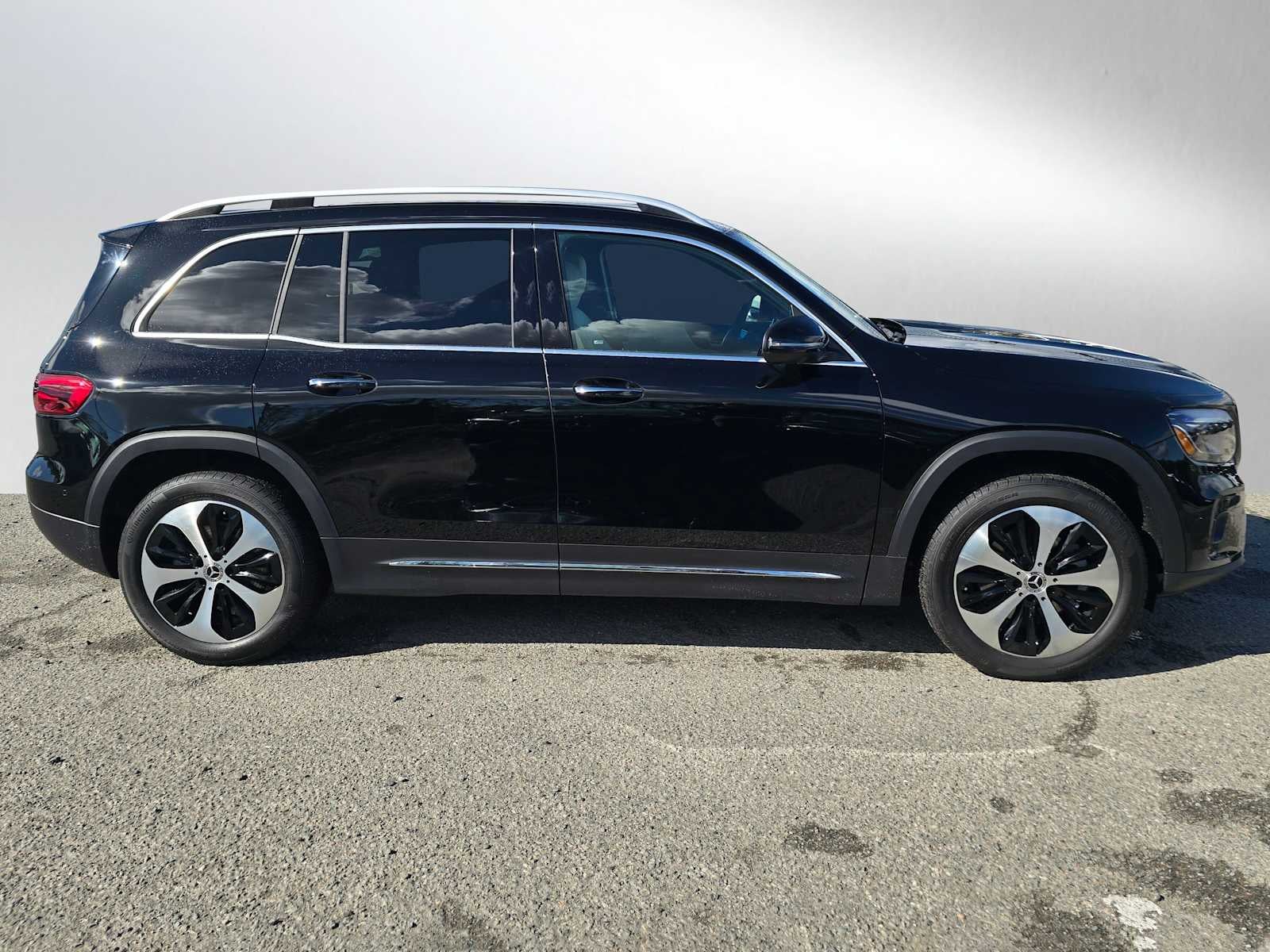 2026 Mercedes-Benz GLB 250 SUV